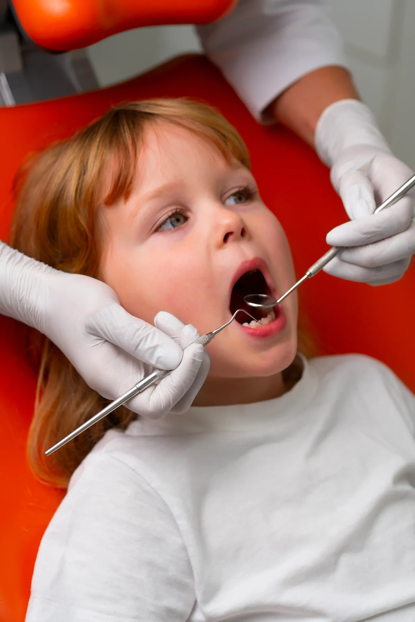 Pediatric cost consultation for a child during a routine dental examination